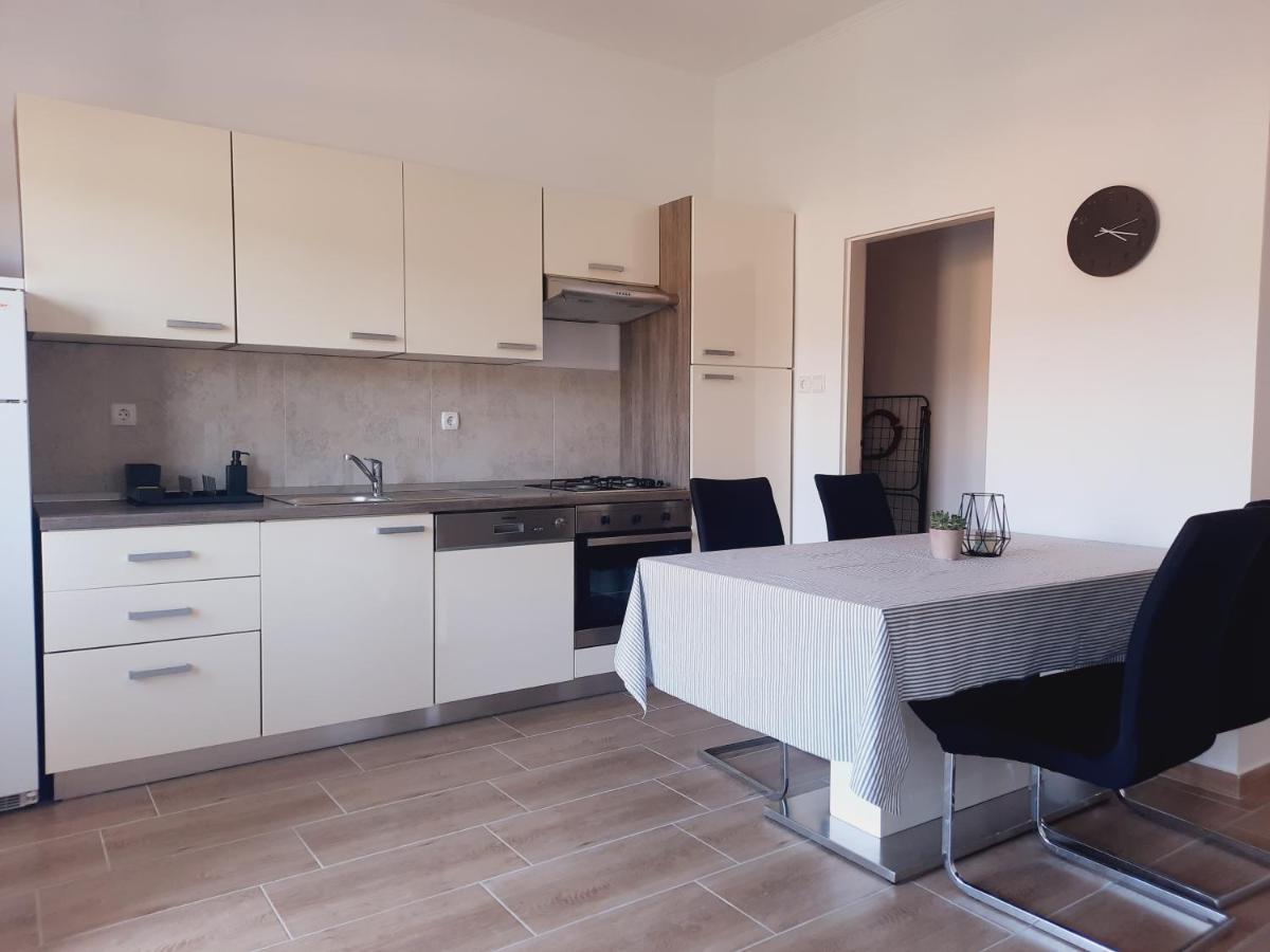Appartamento Marovito Supetarska Draga Esterno foto