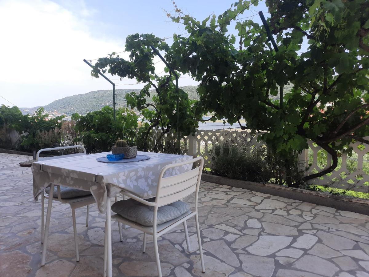 Appartamento Marovito Supetarska Draga Esterno foto
