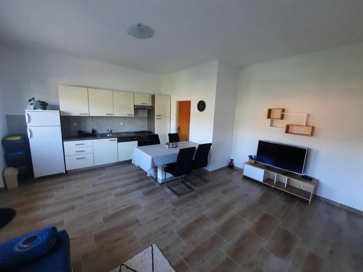 Appartamento Marovito Supetarska Draga Esterno foto